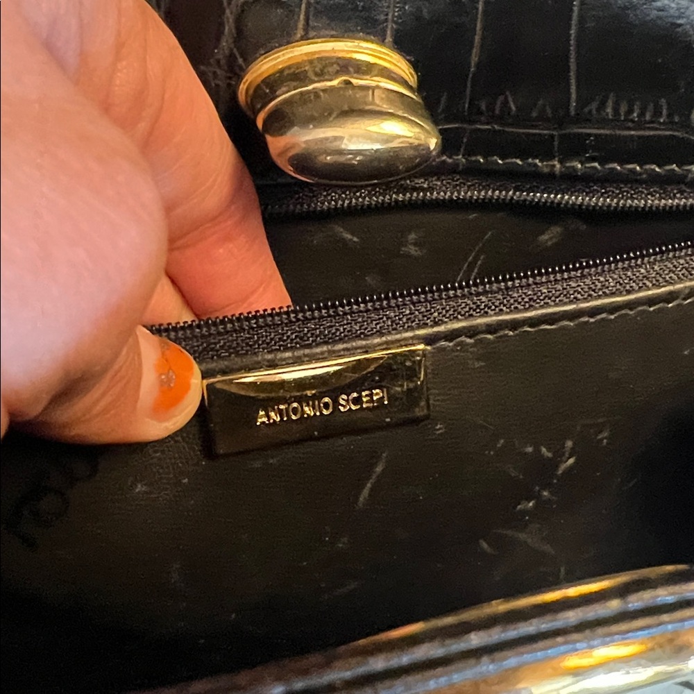 🛑 1 hour sale. Antonio Scebi Genuine Leather Black Crocodile Embossed Bag - Picture 8 of 10